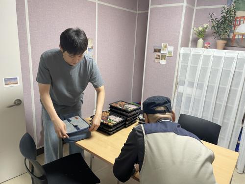 육거리삼십일미삼삼오삼_도시락 지원(10월)